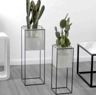 Porta Vaso Quadrato con piedistallo in metallo -50% – 20x20 H56,5 Cm